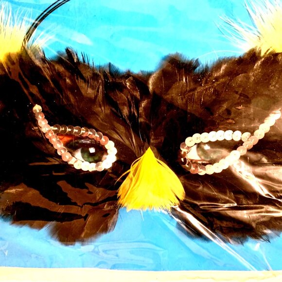 Fright Factory Fantasy Mask With Feathers Sequins Adult Masquerade Cosplay - Picture 2 of 8